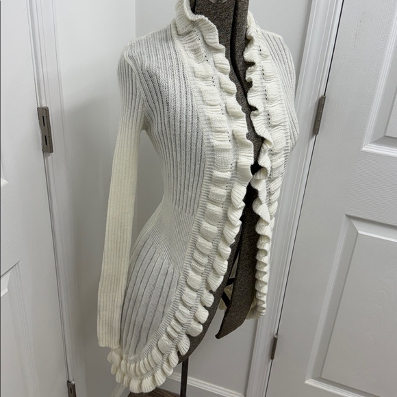 Women's Say What size Small Cream Ruffle Open Cardigan Sweater - Picture 4 of 6